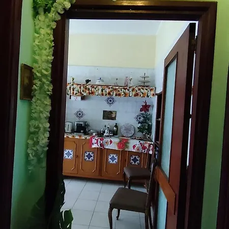 Josephine Apartment *